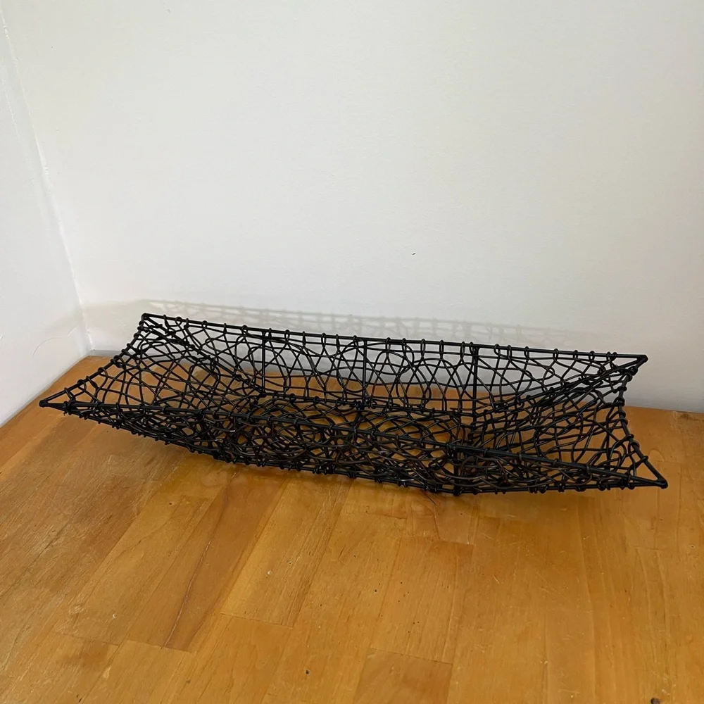 Black Metal Wire Fruit Basket Farmhouse Kitchen Table Centerpiece Decor